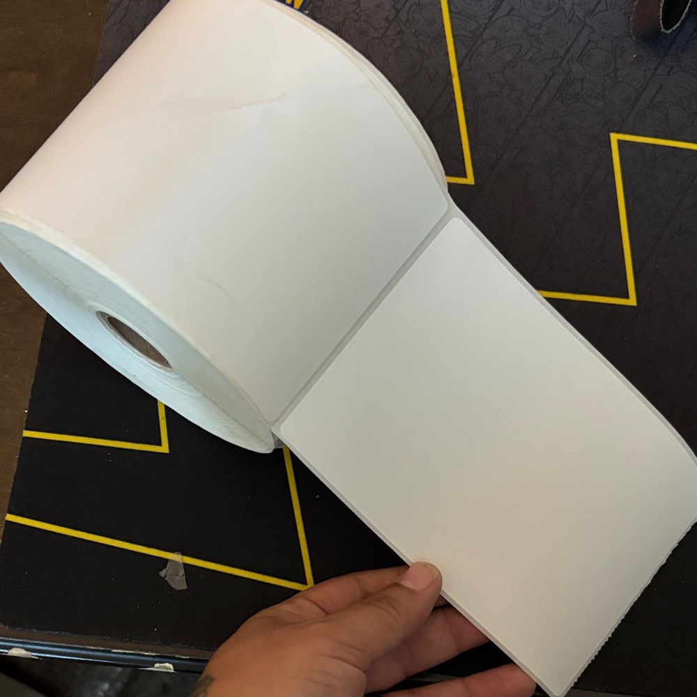 500 Blank Adhesive Label Roll - White Shipping/Barcode Labels